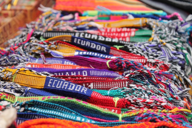 Otavalo Market (Private Day Trip From Quito) - Exploring the Plaza De Los Ponchos Mercado