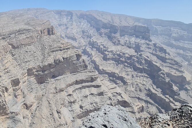 Overnight Private Guided Nizwa and Jebel Akhdar Tour From Muscat - Meeting and Pickup Details