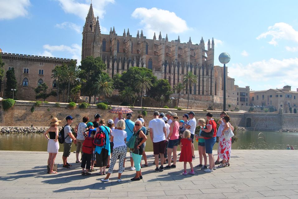 Palma De Mallorca: City Walking Tour With the Cathedral - Guided Experience