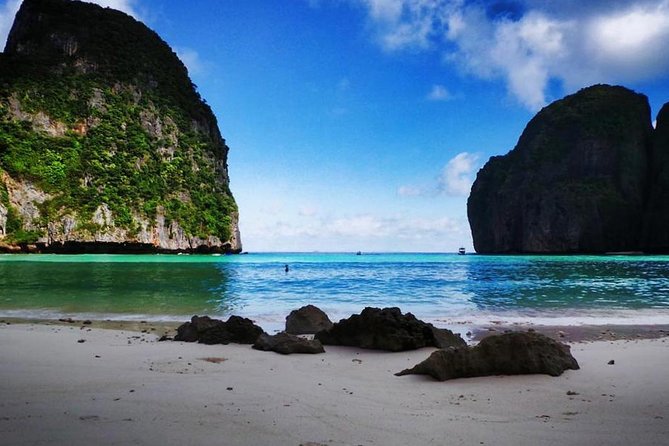 Phi Phi Early Bird Premium Tour by Speed Boat With Lunch - Inclusions and Amenities