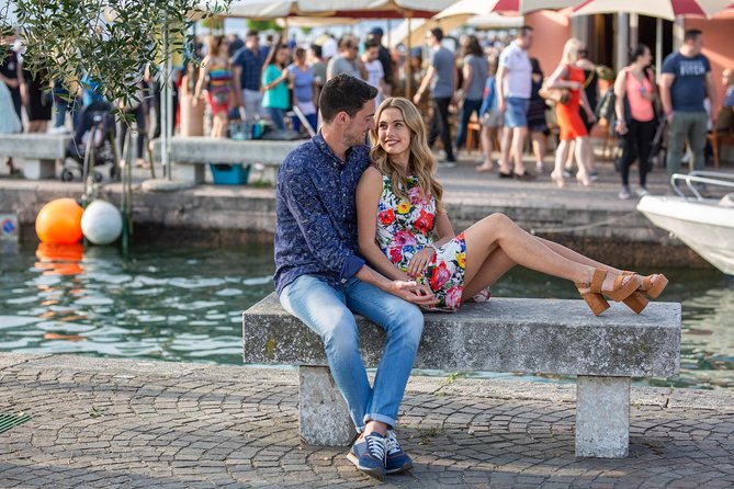 Photo Service Of Couple, Family And Vacation - Flexible Pricing Options