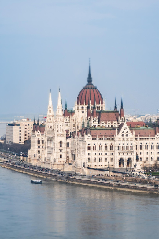 Photoshoot Tours With Professional Phototographer - Budapest - Tour Pricing and Duration