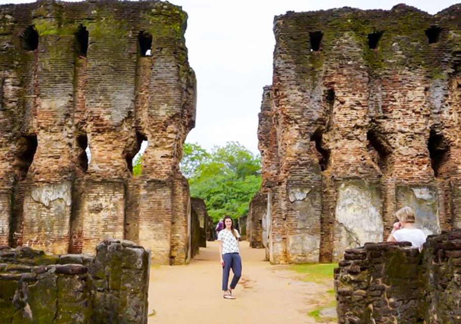 Polonnaruwa: Explore by Tuk-Tuk Tour - Itinerary Details