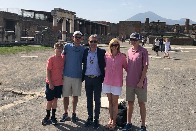 Pompeii and Herculaneum Private Tour With Pick up and Wine Tasting - Discovering Herculaneums Hidden Gems