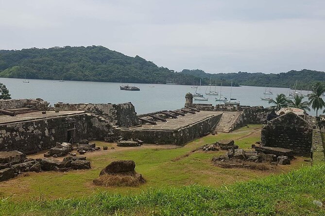Portobelo and Isla Mamey - the Great Adventure on the Caribbean Side - Exploring Isla Mamey