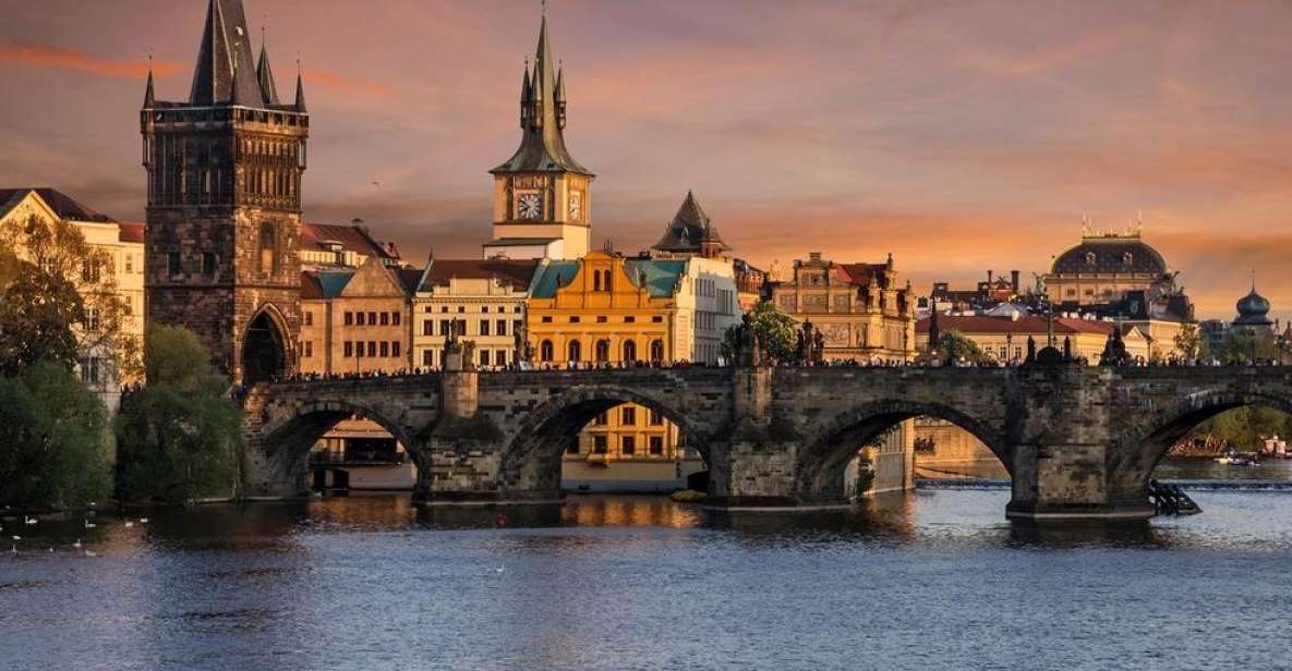 Prague: 2-Hour Dinner Cruise With Transfers - Cruise Experience