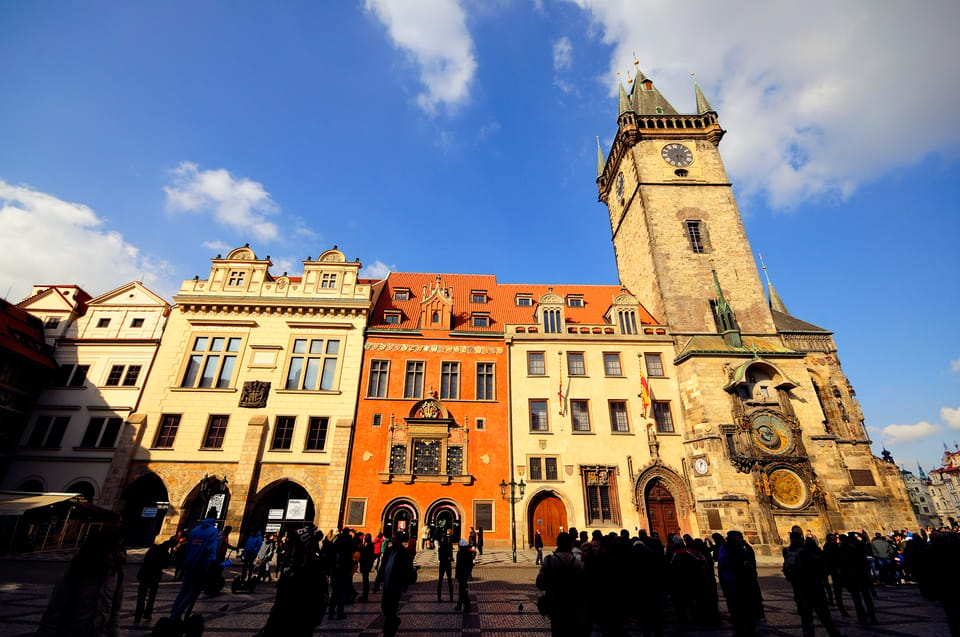 Prague: 2 Hours City Tour + 1 Hour Boat Cruise - Itinerary Highlights