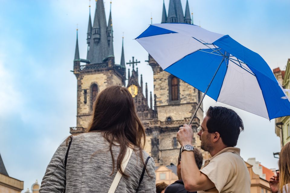 Prague: 3-Hour Walking Tour of Old Town & Prague Castle - Tour Highlights and Experience