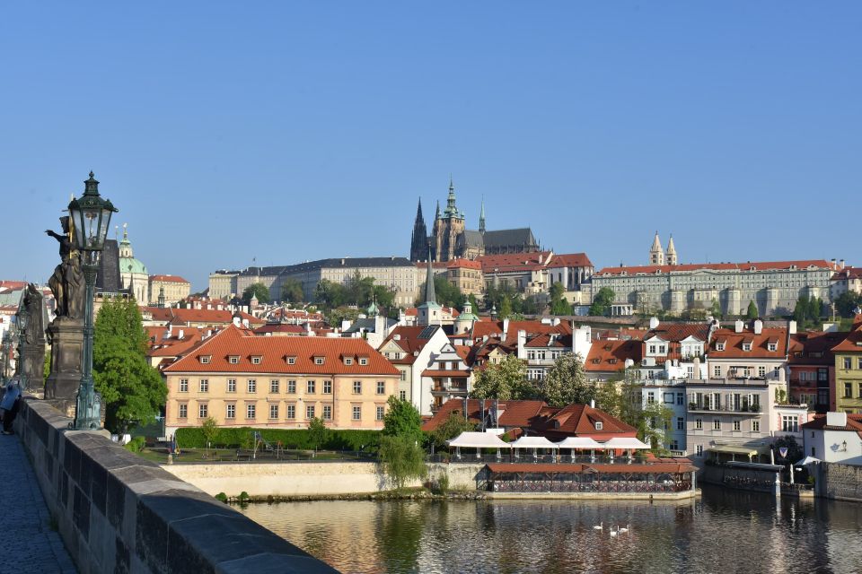 Prague Castle: Admission Ticket With Transfer And Audioguide - Tour Highlights and Inclusions