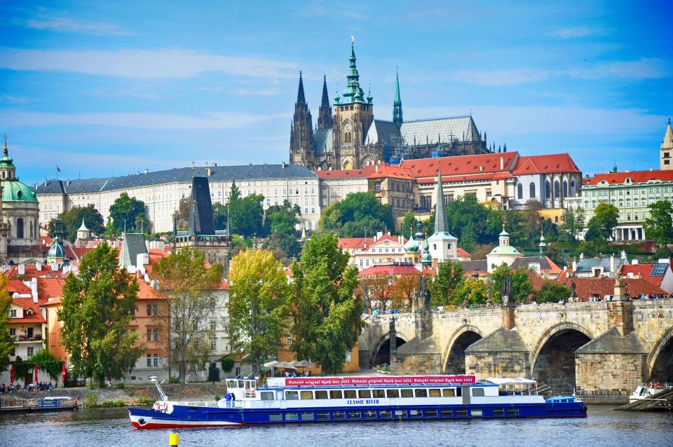 Prague: Castle Entry Ticket With Guide And River Cruise - Itinerary Highlights