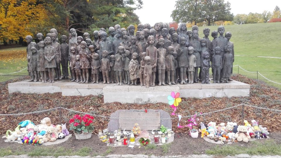 Prague: Guided Operation Anthropoid Tour With Lidice - Tour Highlights