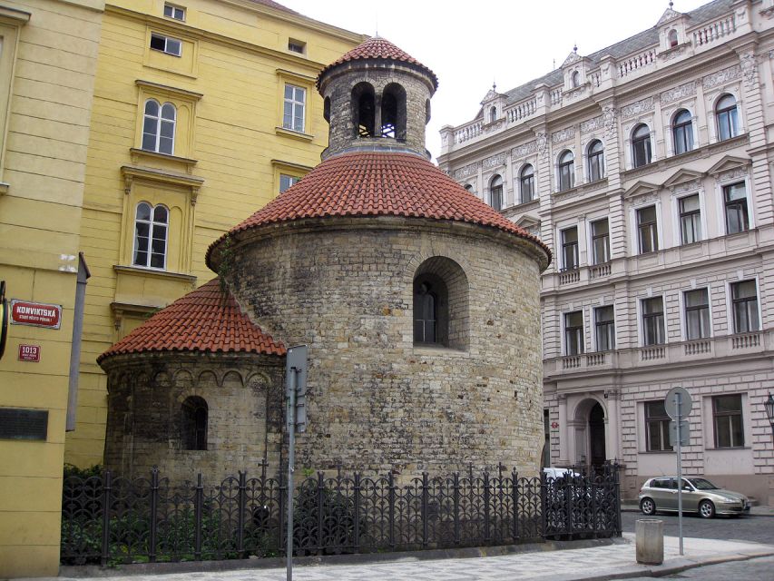 Prague: Old, New, and Jewish Towns Guided Walking Tour - Experience Highlights