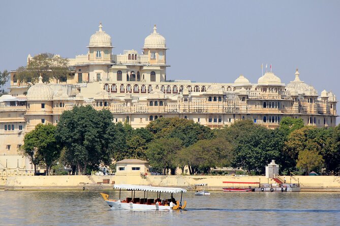 Private 7 Day Tour of Udaipur Chittorgarh Pushkar and Jaipur - Key Attractions in Udaipur