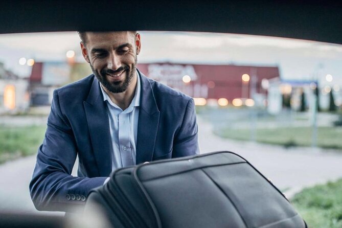Private Airport Transfer Service - Benefits for Business Travelers