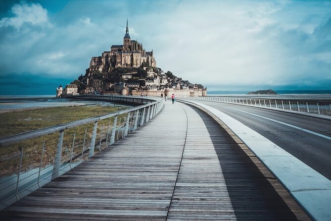 Private and Enchanted Escape to Mont-Saint-Michel From Le Havre - Meeting and Pickup Details