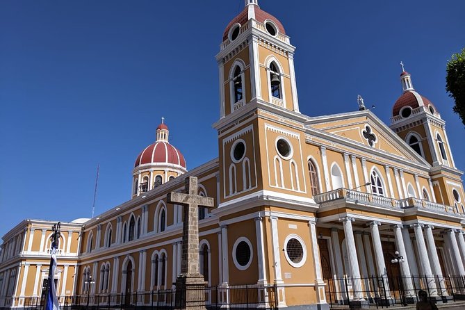 PRIVATE Boat Ride + Colonial City Tour at Granada+Catarina Lookout - Meeting and Pickup