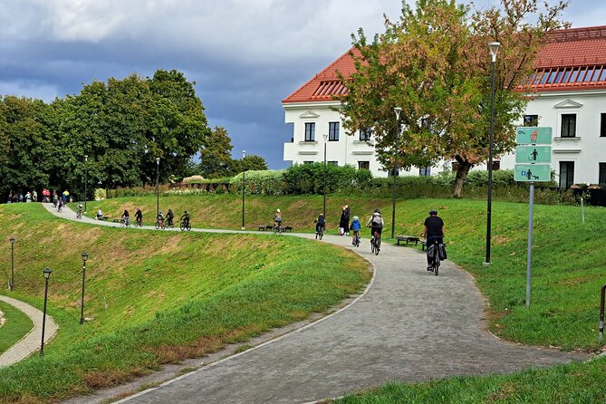 Private City Bike Tour of Vilnius Highlights - Uncovering Vilnius Castle Treasures