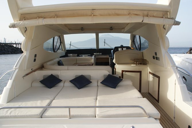 Private Cruise Around Capri - Yacht 50 - Meeting and Pickup Information