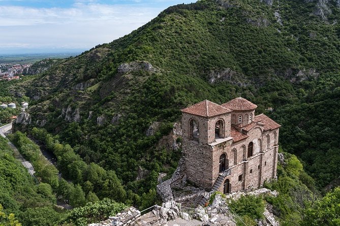 Private Day Trip to Plovdiv and Asens Fortress - Exploring the Roman Theater