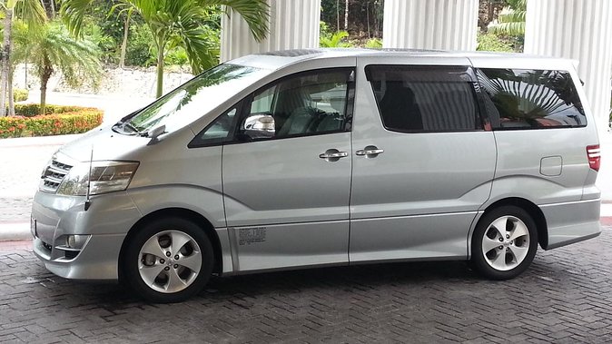 Private Departure Transfer: Hotel to Kingston International Airport (KIN) - Luggage and Restrictions