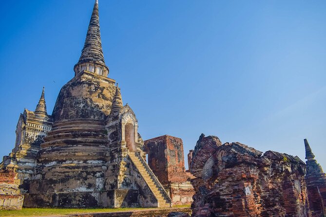 Private Floating Market and Historical Ayutthaya Sightseeing Tour - Exploring Damnoen Saduak Floating Market