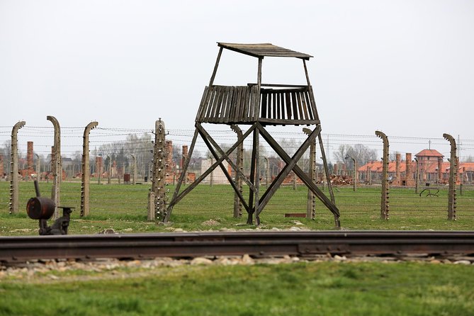 Private Full-Day Tour to Auschwitz-Birkenau From Wroclaw - Auschwitz-Birkenau Tour Details
