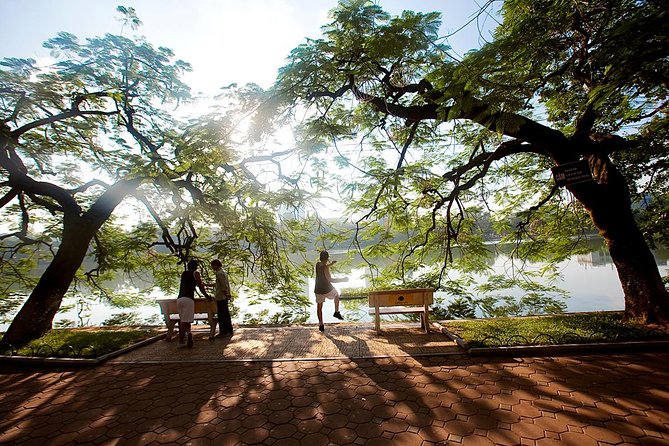 Private Good Morning Hanoi Guided Tour With Local Breakfast - Morning Itinerary Highlights