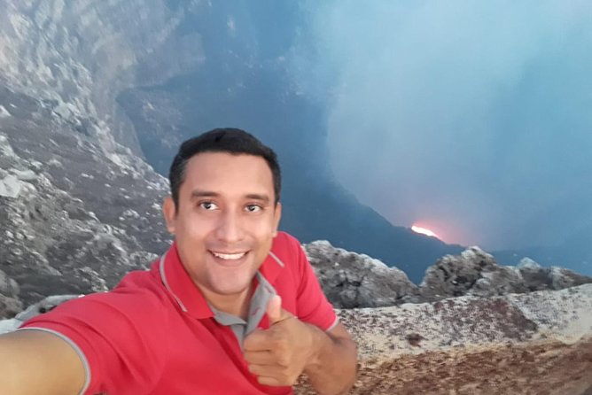 PRIVATE Granada + Apoyo Lagoon and Masaya Volcano Night Tour - Exploring Granada