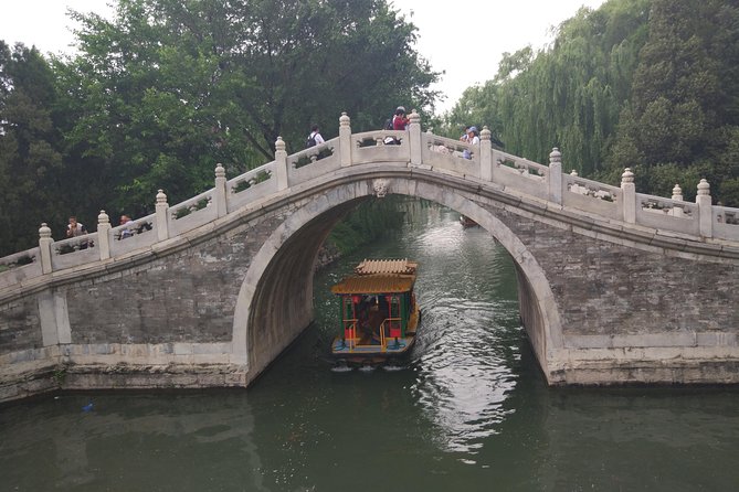 Private Half Day Tour to Beijing Panda House and Summer Palace - Discovering the Summer Palace