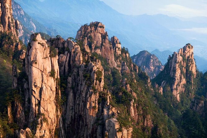 Private Huangshan 4-Day Tour to Visit Yellow Mountain and Hongcun Village - Itinerary Overview