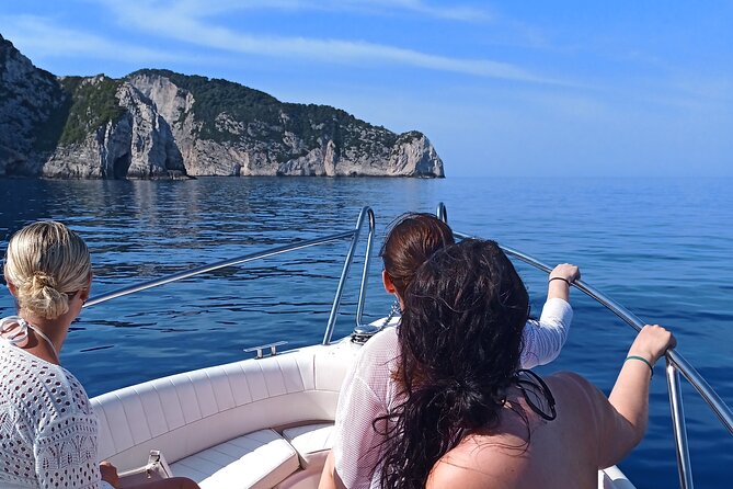 Private Luxury 6.5m 140HP Speedboat Cruise Shipwreck & Blue Caves - Included Amenities