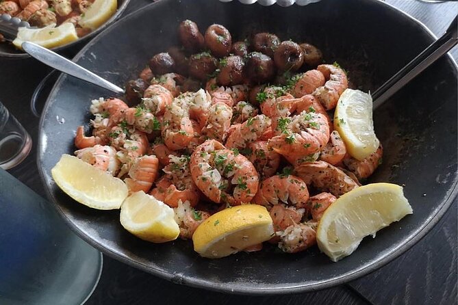 Private Northern Lights Adventure With Lobster Dinner - Northern Lights Sightings