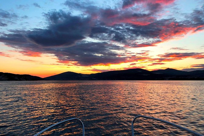 Private Sunset Tour From Trogir by Speedboat - Exploring the Quaint Streets of Maslanik