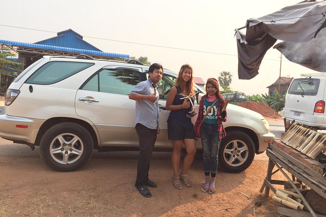 Private Taxi Transfer Siem Reap to Phnom Penh - Vehicle Options Available