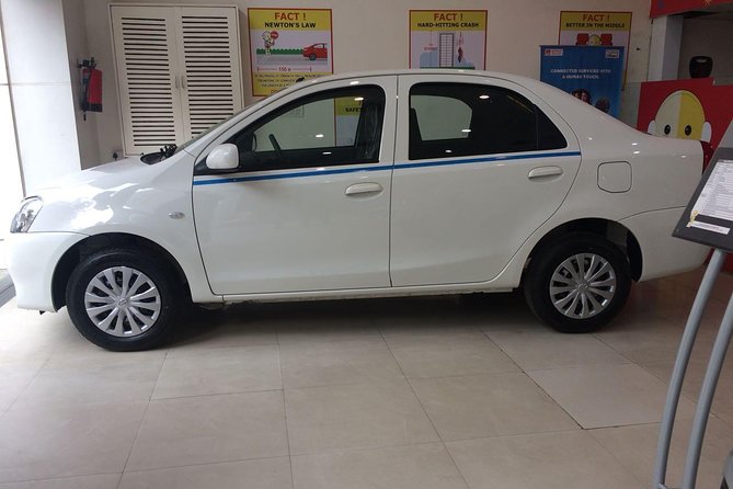Private Transfer From Delhi Airport to Hotel in New Delhi - Vehicle Options