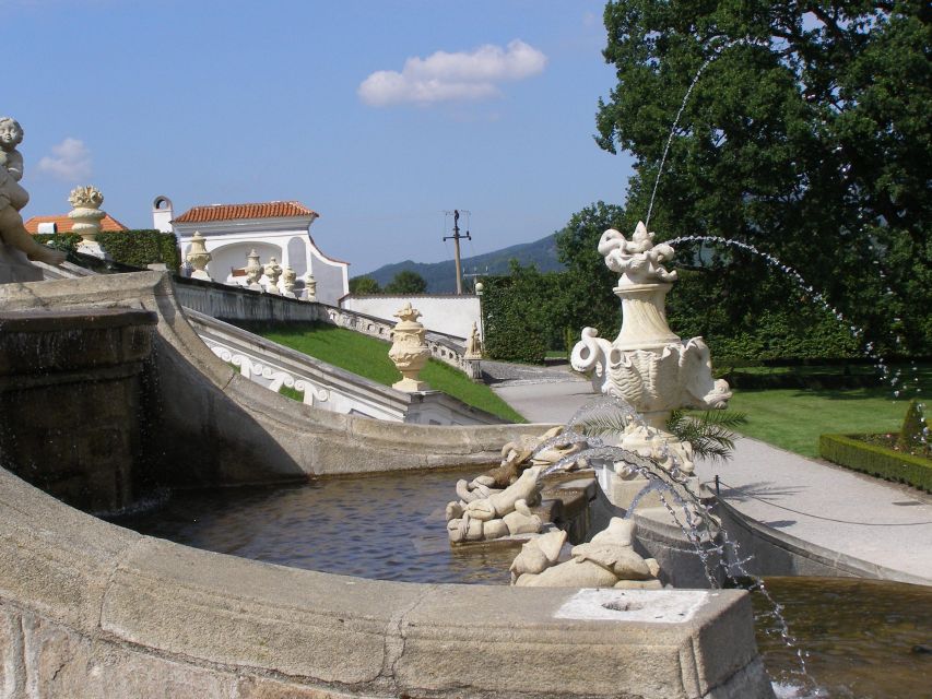 Private Walking Guided Tour in Cesky Krumlov - Tour Overview