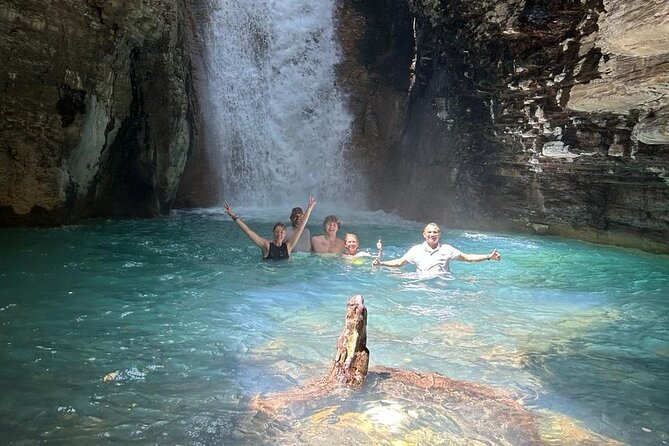 Private Waterfall Tour and River Hike in La Leona Waterfall - Meeting and Pickup Details