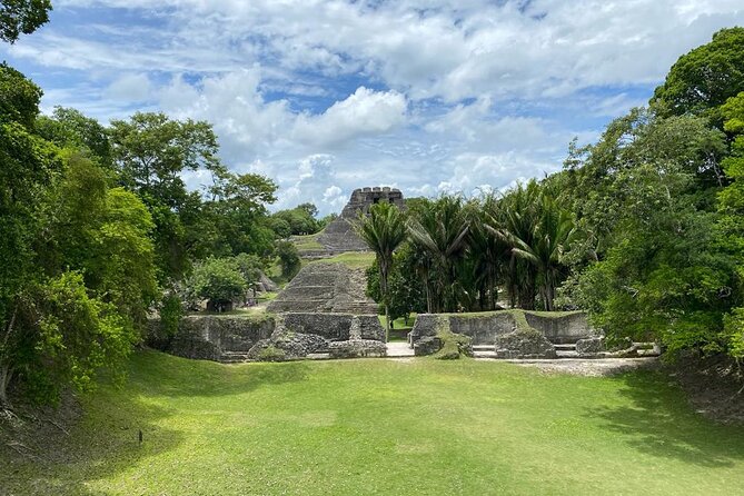Private Xunantunich Mayan Ruins & Inland Blue Hole Tour From Placencia - Xunantunich Mayan Ruins