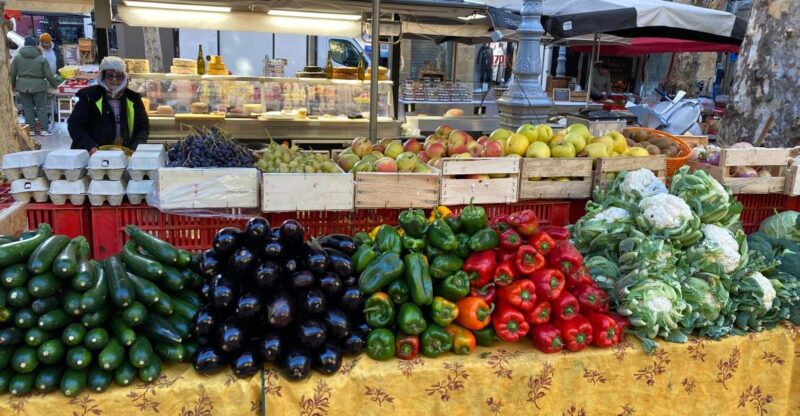 Provencal Market Walking Tour With Tastings - Market Experience