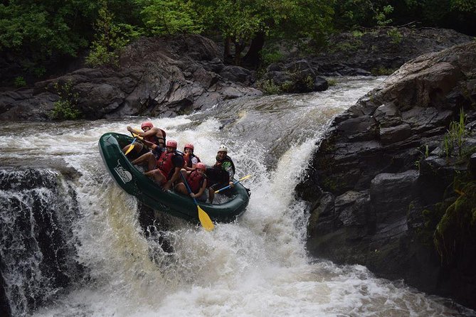 Rafting Class III and IV in Tenorio River From Playa Flamingo - Navigating the Class III-IV Rapids