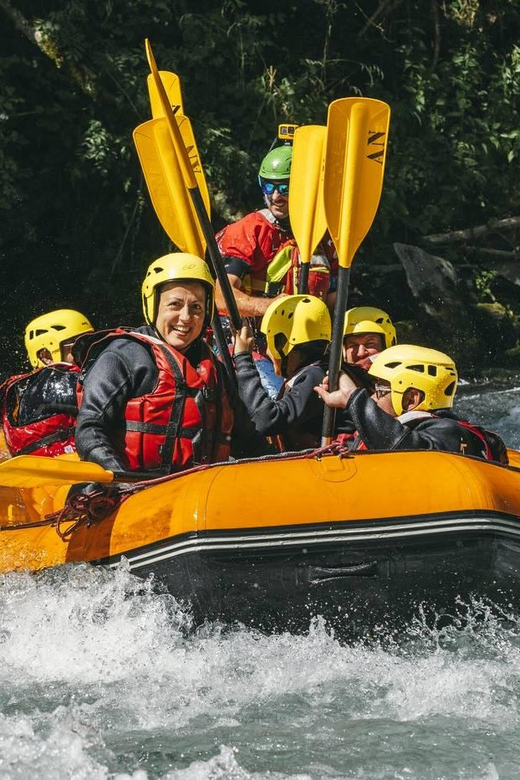 Rafting: Descent of the Centron Gorges - Safety and Requirements