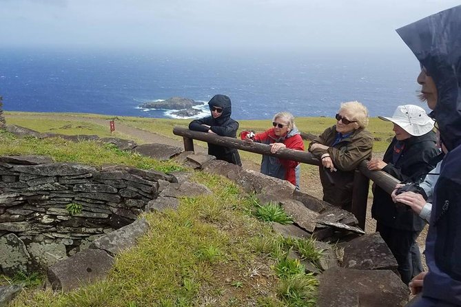 Rano Kau and Orongo: Half Day Private Tour - Itinerary Breakdown