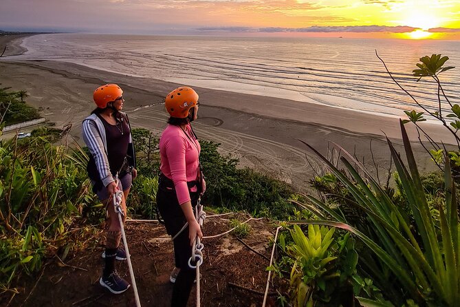 Rappelling at Costão Beach - Meeting Point and Location