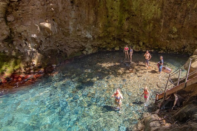 Rincón De La Vieja One Day Waterfalls Expedition - Transportation and Group Size