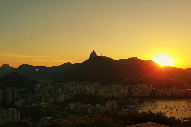 Rio Running Tour & Sunset at Sugar Loaf - Capturing Scenic Views