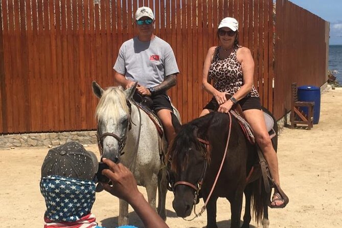 Roatan Jungle Horseback Riding and Beach Daypass - Beach Activities and Amenities