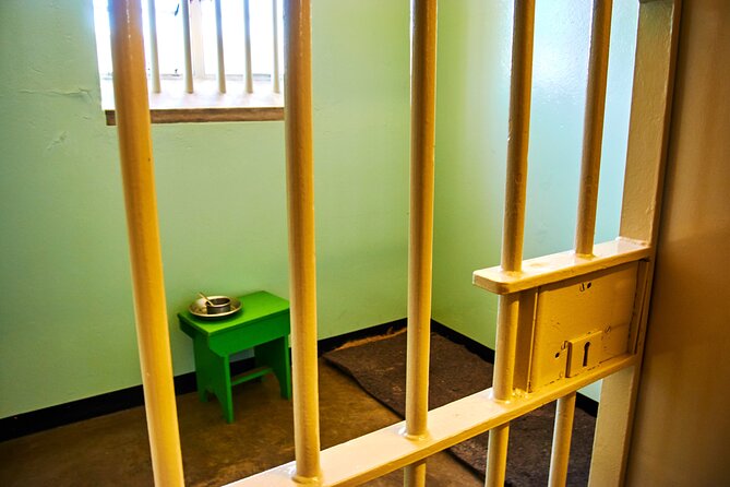 Robben Island, Table Mountain and Cape Town City Private Day Tour - The Significance of Robben Island