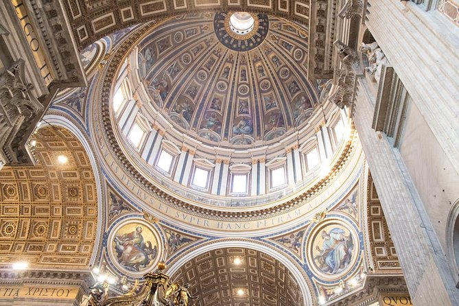 Rome in 2 Days Tour With Forum Colosseum Trevi Fountain Vatican & Sistine Chapel - Historic Landmarks on Day 1