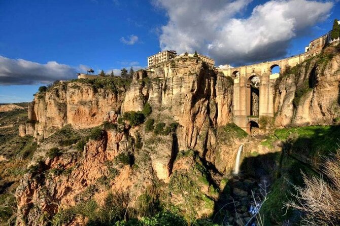 Ronda Historical Walking Tour With Bullring Entrance - Inclusions and Logistics