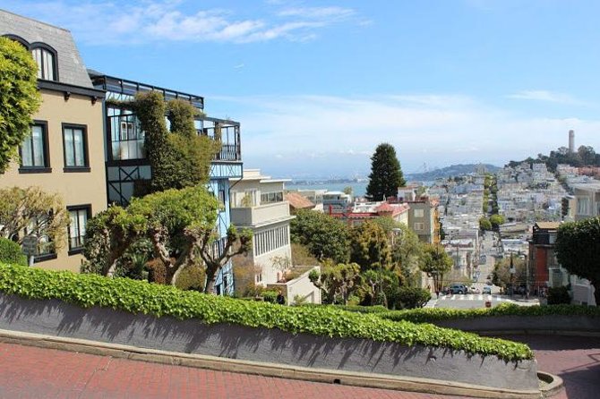 San Francisco Urban Hike: Coit Tower, Lombard Street and North Beach - Key Attractions and Landmarks